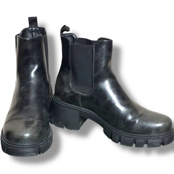 Elegant Black With Silver Leather Chunky Platform Heel Pull On Ankle Booties - Picture 9 of 12